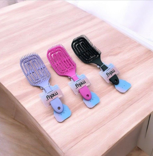 Producto - CEPILLO ANTI FRIZ CUADRADO - MELY