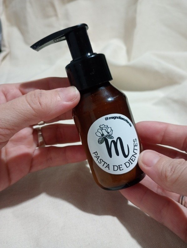 Producto - Pasta dental natural en crema x80gr