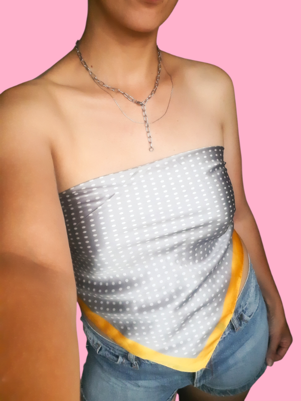 Producto - Pañuelo lunares con amarillo