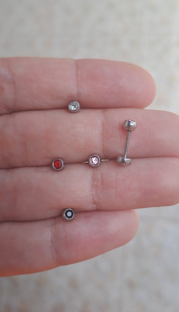 Producto - Abridores de Acero Bolita con Strass (par en cajita)