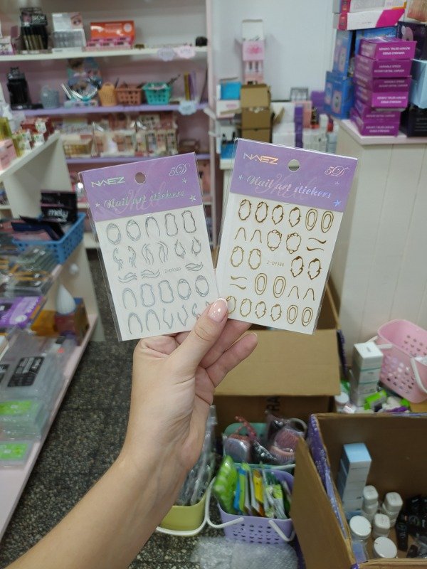 Producto - Stikers para uñas dorado o plateado