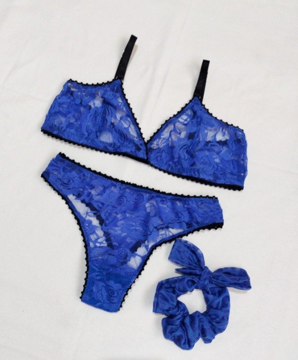 Producto - Conjunto Jade de encaje con less clásica o vedetina