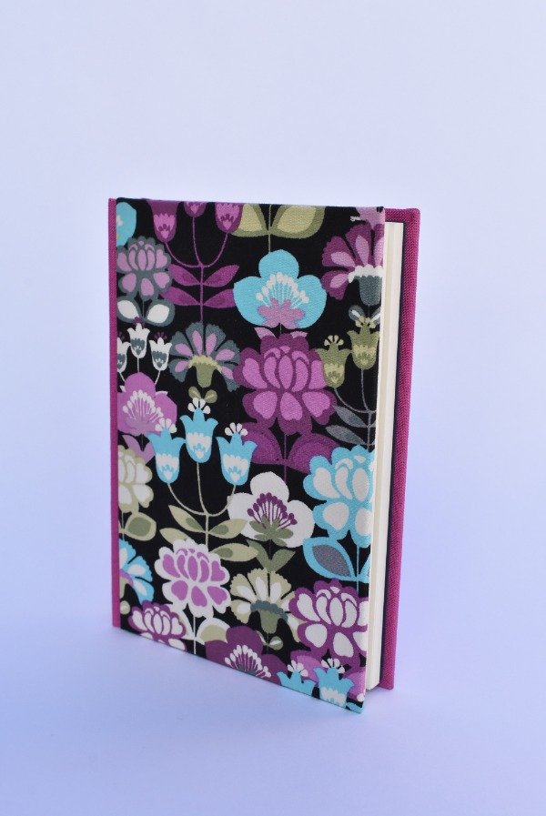 Producto - Cuaderno Flores en la Noche