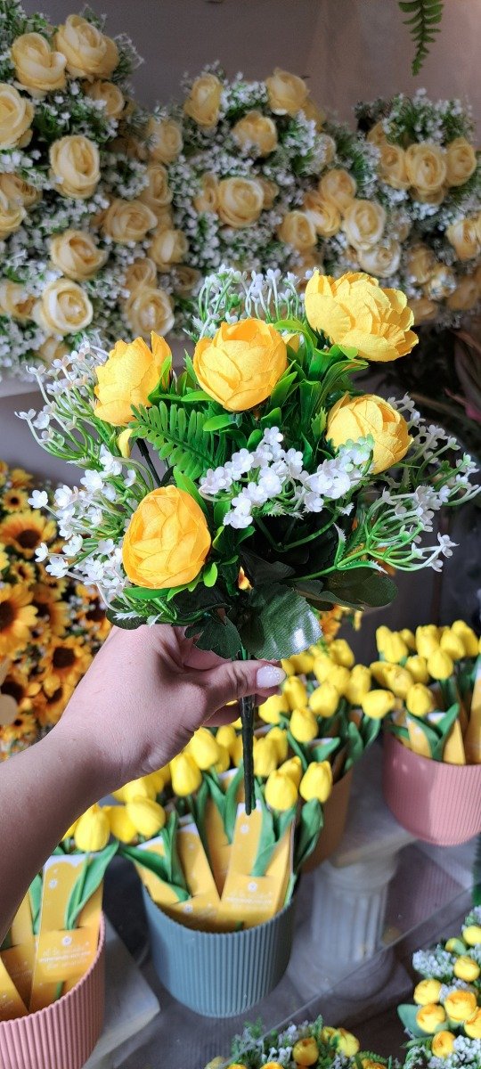 Producto - RAMO DE PEONIAS CHICAS CON FOLLAJE - 1