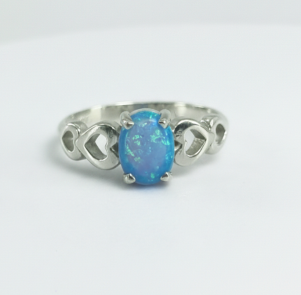 Producto - Anillo con Opalo Corazones