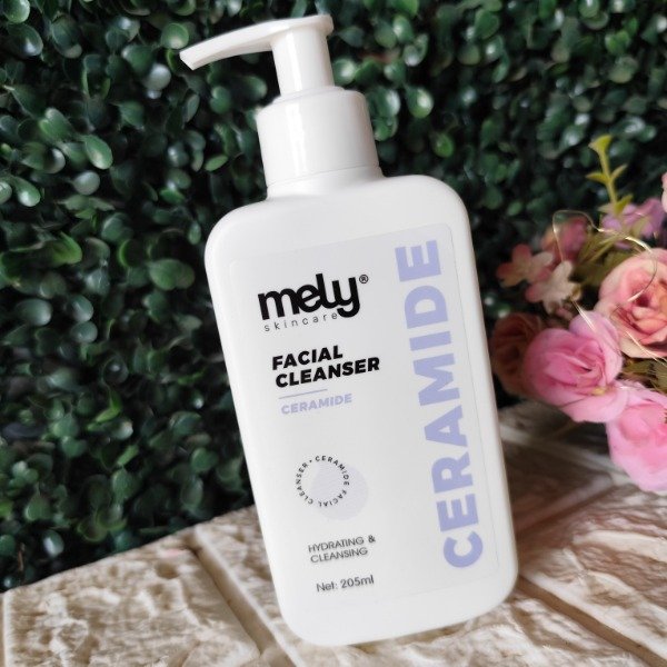 Producto - Limpiador facial Mely 205ml - CERAMIDAS