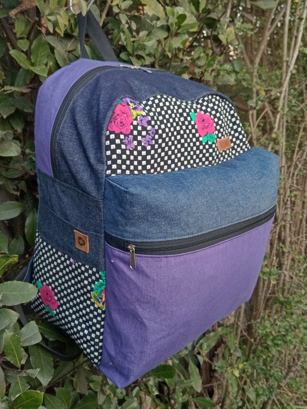 Producto - Mochila XL Upcycling Violeta