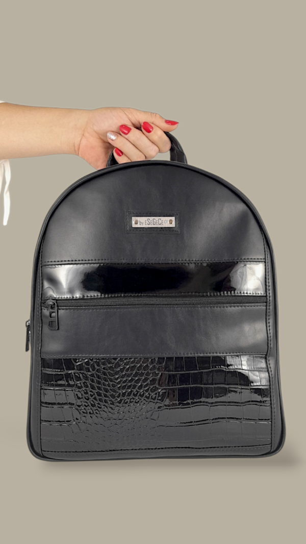 Producto - MOCHILA BERLIN STRIPES TOTAL BLACK