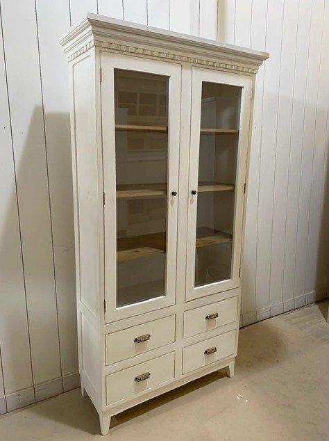 Producto - Vitrina  BURDEOS