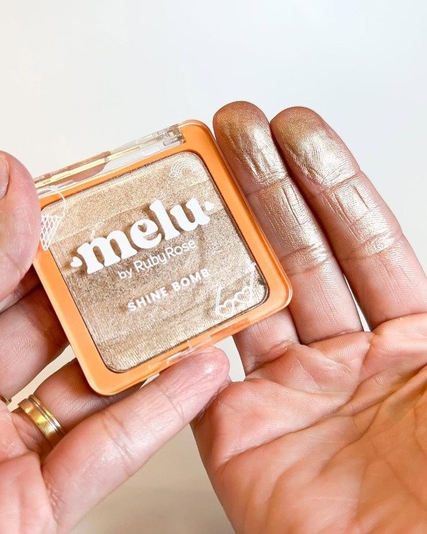 Producto - ILUMINADOR SHINE BOMB CRUNCHY 01 MELU VEGANO