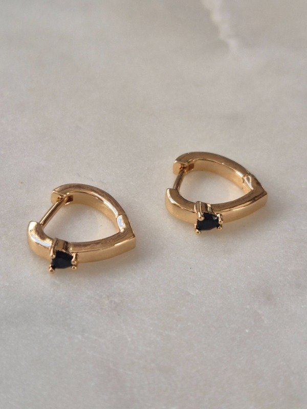 Producto - Argolla corazón piedra negra 10mm