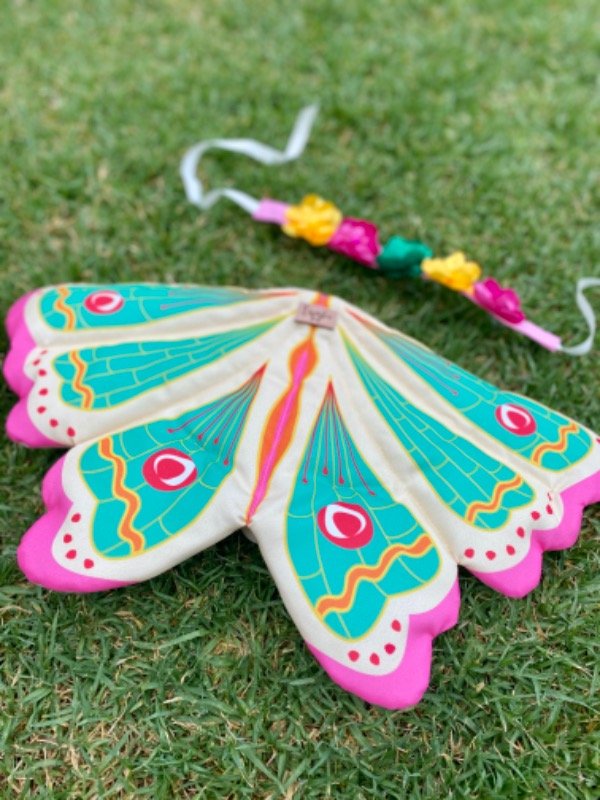 Producto - Alas mariposa + vincha flores verde