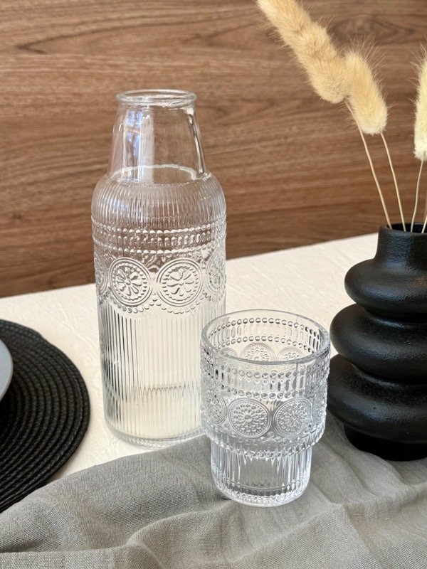 Producto - BOTELLA CON VASO FLOR 700cc