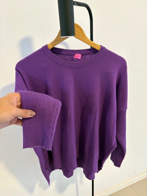 Producto - Suéter violeta
