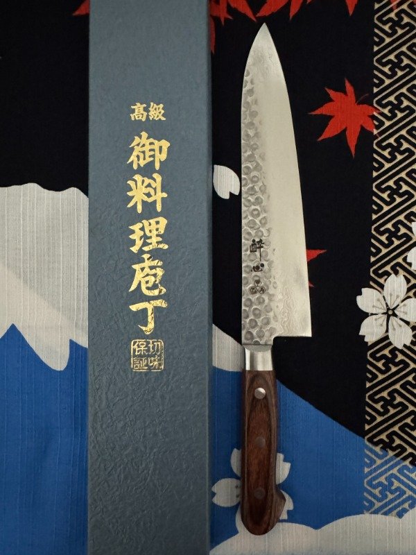Producto - Suisin Tsuchime Damascus 21cm  Gyuto/ Chef