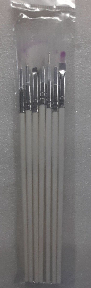 Producto - Set de 7 pinceles p/ uñas LM 12/25