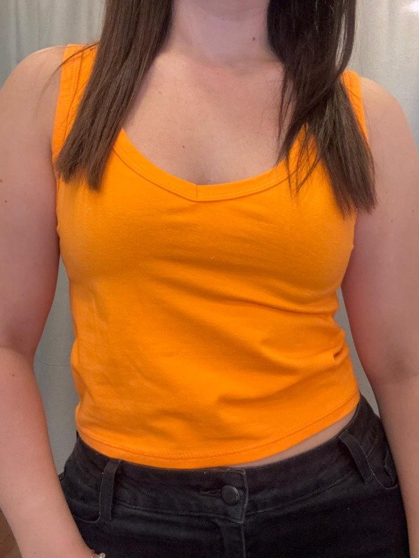 Producto - MUSCULOSA AMELIA / ESCOTE EN V