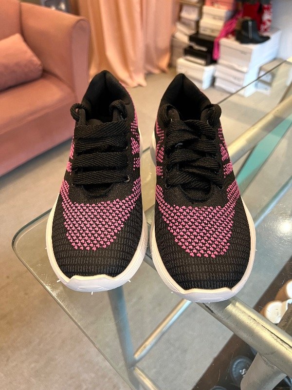 Producto - Zapatillas Negro Rosa