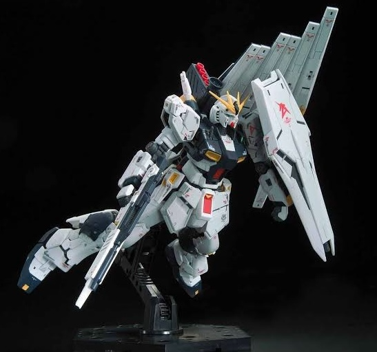 Producto - Figura tipo Model kit - RX-93 Nu (RG32) - Gundam - Escala 1/144