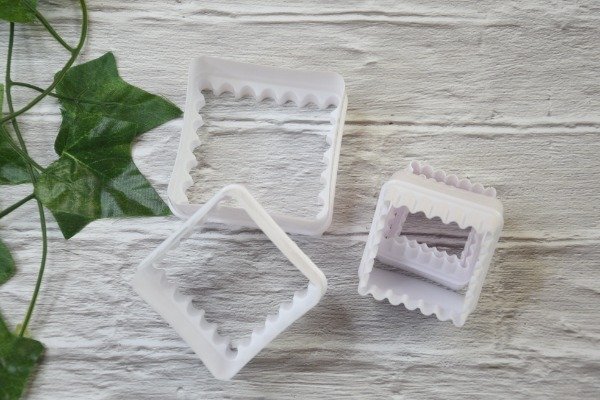 Producto - Cortantes cuadrados lisos y con ondas x 5