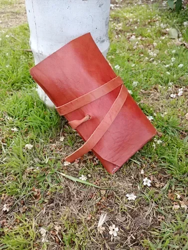 Producto - Tabaquera de cuero marrón