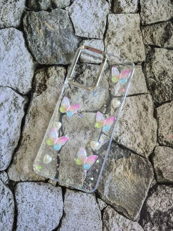 Producto - Funda charms mariposa Moto G05/E15