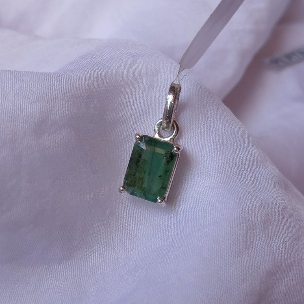 Producto - Dije Plata 925 con esmeralda brasileña