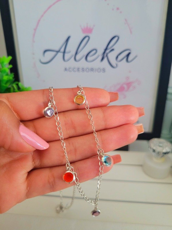 Producto - Collar con dijes de colores de acero blanco - 0