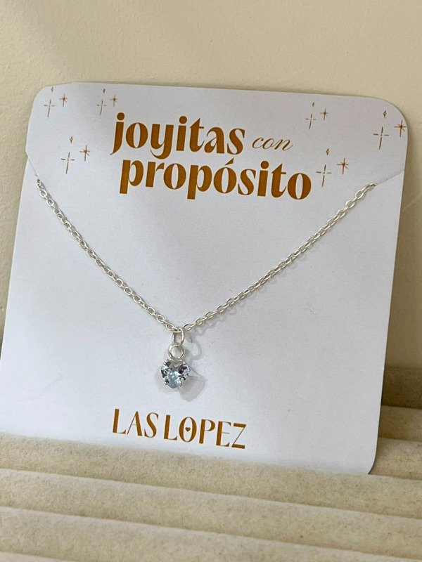 Producto - Collar con piedra de Cristal plateada