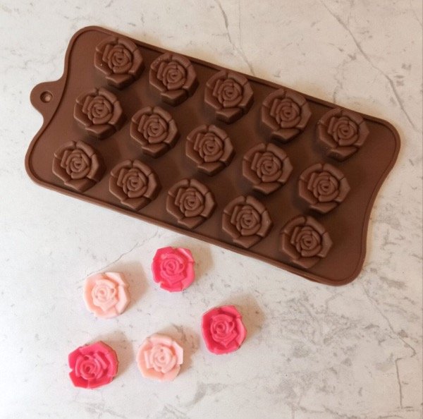 Producto - MOLDE SILICONA X15 ROSAS