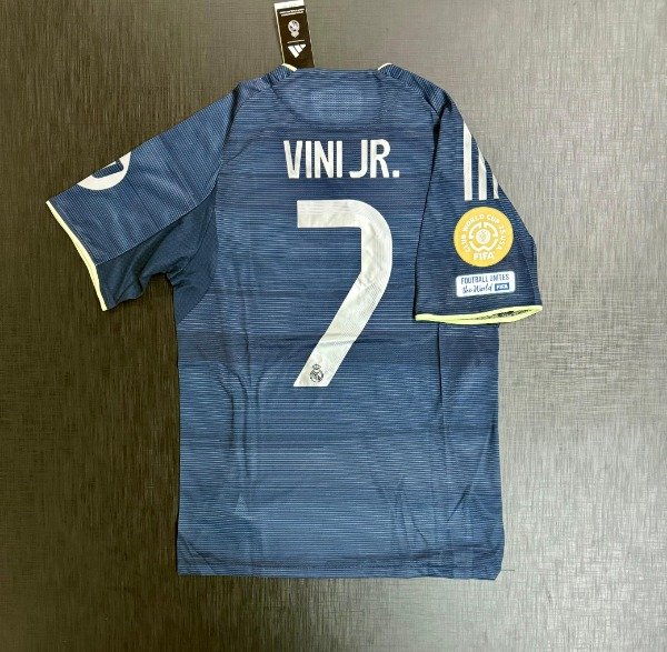 Producto - Camiseta Real Madrid Azul HEATRDRY Mundial de Clubes 2025 Vini Jr IMPORTADA