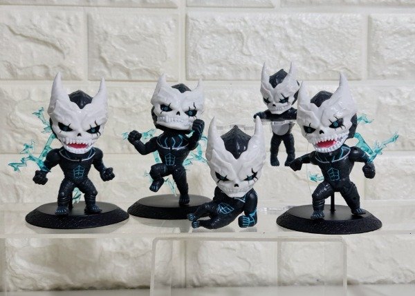 Producto - Figura Kaiju Nro 8 10 por unidad  (Precio del Set x 5)