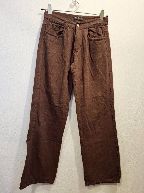 Producto - Jean mom marrón