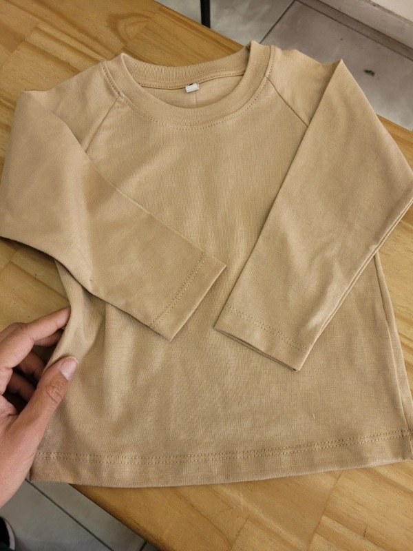 Producto - CAMISETA LISA BEIGE UNISEX - transferencia 9.775 - 2