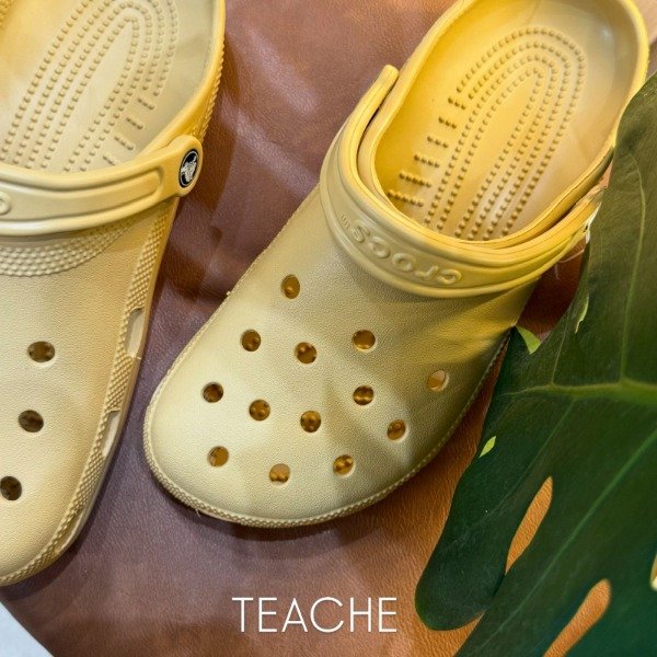 Producto - crocs classic wheat