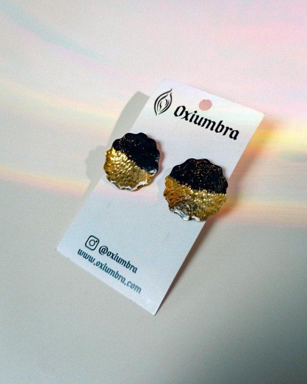 Producto - Aretes Onda (negro y dorado)