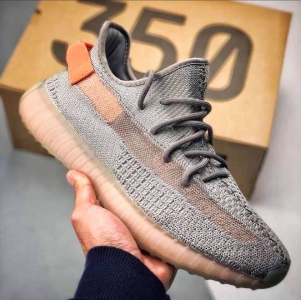 Producto - ADIDAS YEEZY 350 MARRON