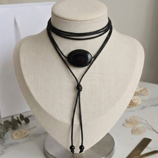 Producto - Collar con piedra negro
