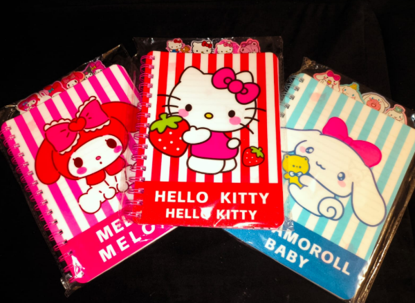 Producto - Anotador anillado Sanrio con separadores 20x16cm cada uno