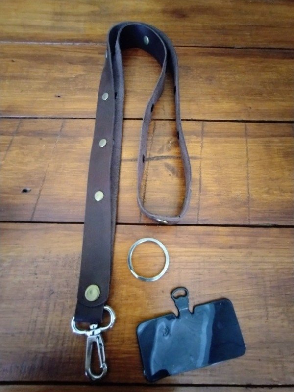 Producto - Correa porta celular + llaves