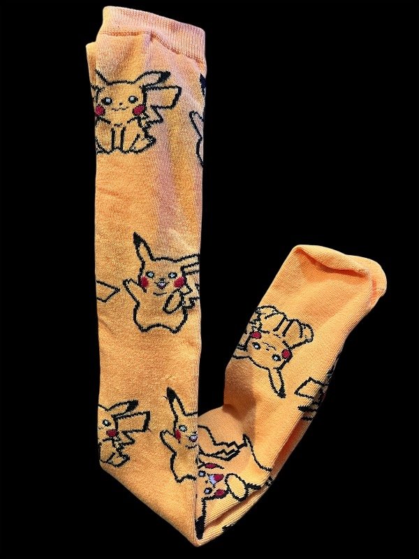 Producto - Medias bucaneras Pikachu amarillas