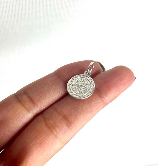 Producto - Dije san Benito (14mm)