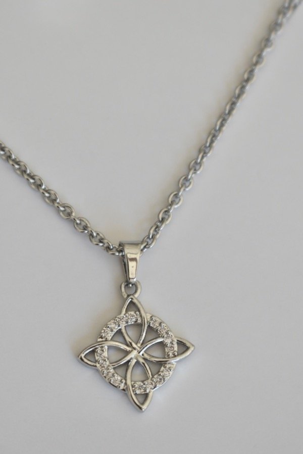 Producto - Collar Nudo bruja mini