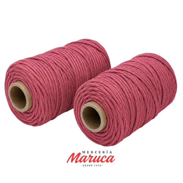 Producto - Hilo de algodón para macramé de 3mm aprox, color "premium" rosa carmesí.