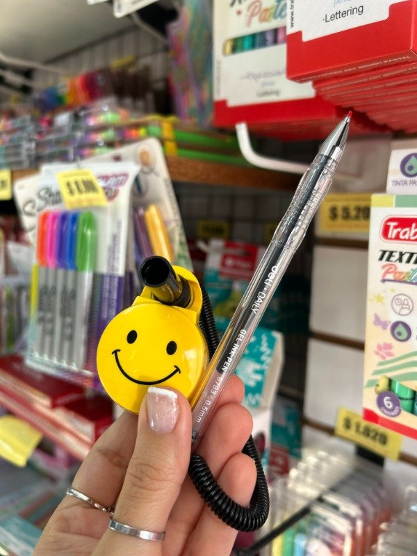 Producto - Bolígrafo gel 0.5mm con cordón Smile E6793N Negro