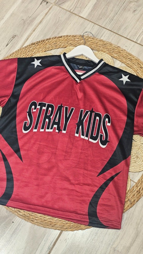 Producto - Remera Stray Kids - 8