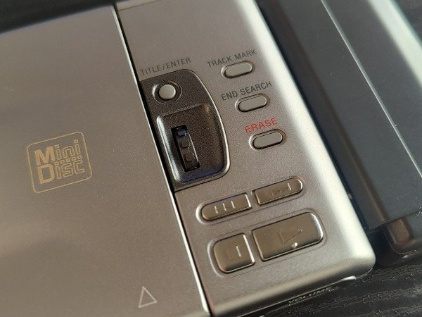 Producto - Sony MZ R30 - 3
