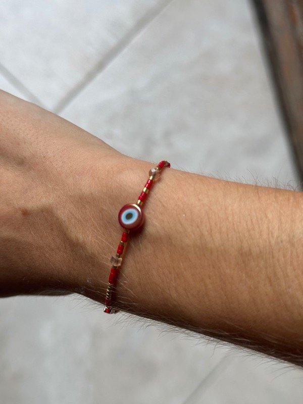 Producto - PULSERA MIYUKI OJO ROJO