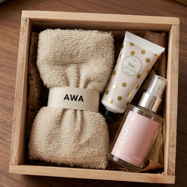 Producto - TOALLA + CREMA + BODY SPLASH