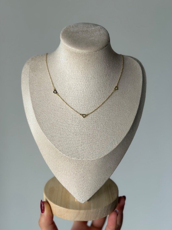 Producto - Choker gold 3 corazones 35+5 cm